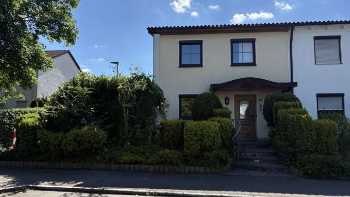 Willkommen in Orschel-Hagen - Reiheneckhaus, Garten, Balkon und Stellplatz