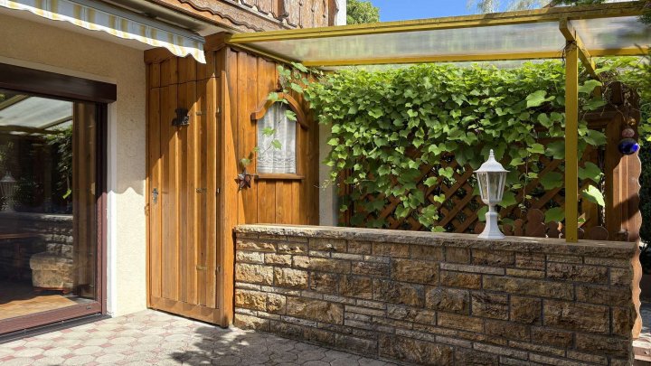 Reiheneckhaus in Orschel-Hagen mit Stellplatz