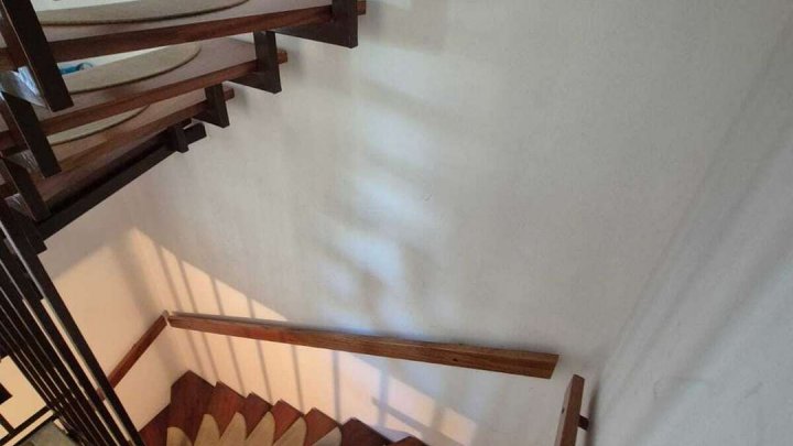 Doppelhaushälfte mit Garten und Garage – Ihr neues Zuhause wartet!