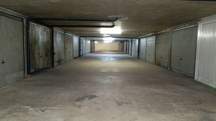 Wohnen im Grünen ! Familienfreundliche und großzügige Wohnung, zentral im Waldpark