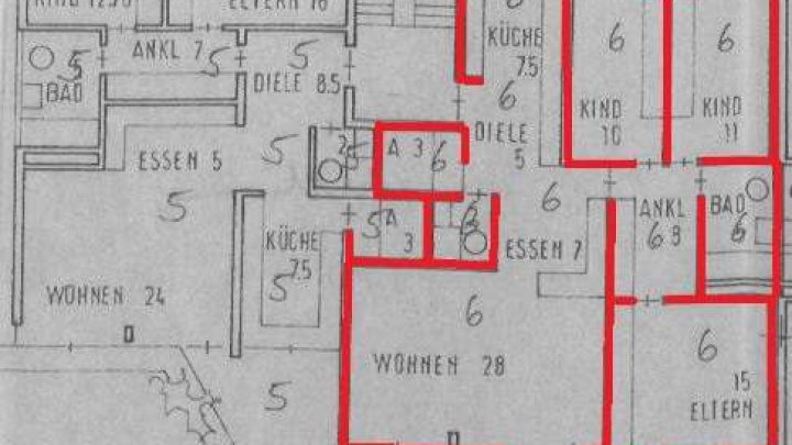 Wohnen im Grünen ! Familienfreundliche und großzügige Wohnung, zentral im Waldpark