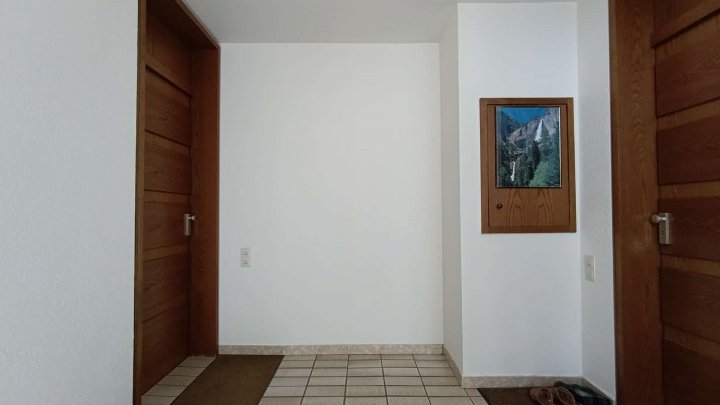 Wohnen im Grünen ! Familienfreundliche und großzügige Wohnung, zentral im Waldpark