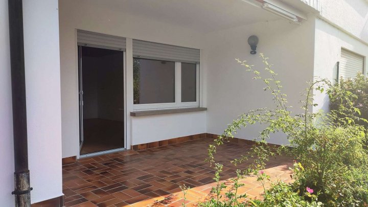 Ruhige, schöne 2,5 Zimmer Whg in Kieselbronn mit Terrasse