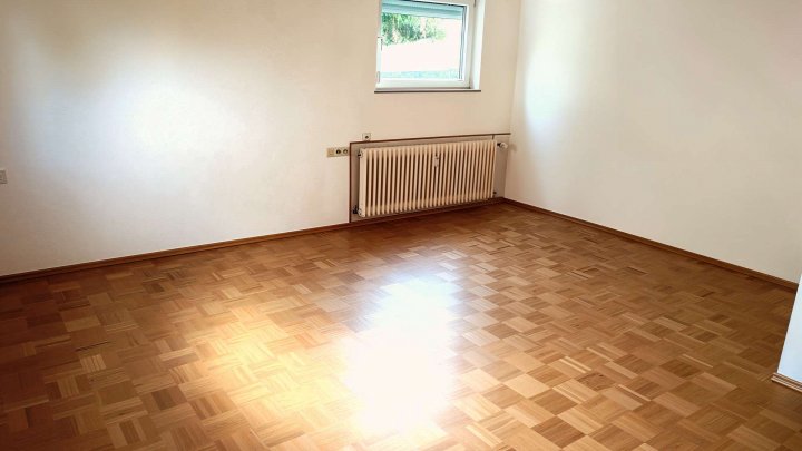 Ruhige, schöne 2,5 Zimmer Whg in Kieselbronn mit Terrasse