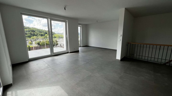 Neubau Doppelhaushälfte mit Panorama-Aussicht in Stein zu verkaufen!