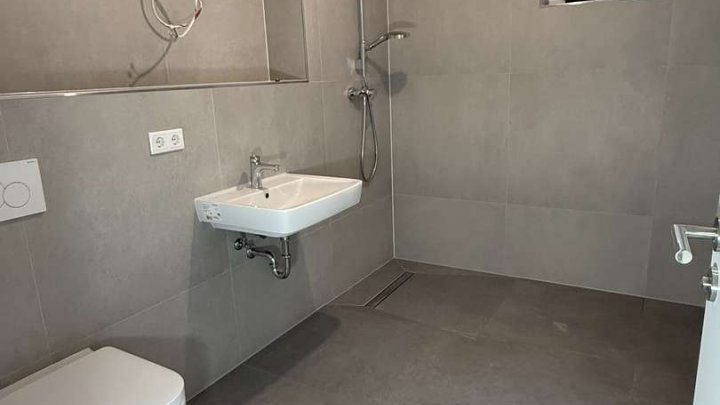 Neubau Doppelhaushälfte mit Panorama-Aussicht in Stein zu verkaufen!