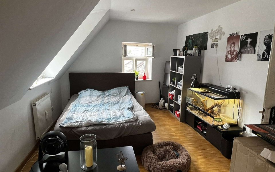 Schlafzimmer (2)