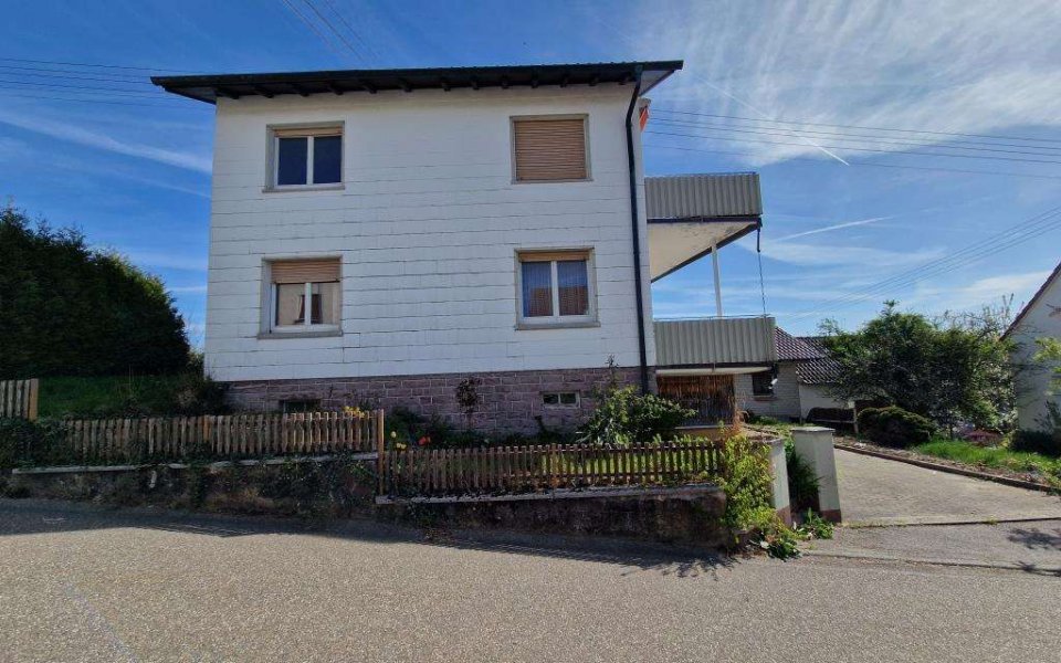 Außenansicht Wohnhaus