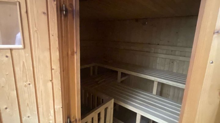 1,5 - Zi. Wohnung mit Schlafnische, Stellplatz u. Terrassen-Ausblick auf den Kurpark Bad Wildbad