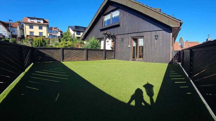 ***Gepflegtes Einfamilienhaus mit goßer Werkstatt/Garage zu verkaufen!***