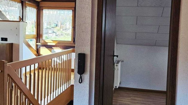 ***Gepflegtes Einfamilienhaus mit goßer Werkstatt/Garage zu verkaufen!***