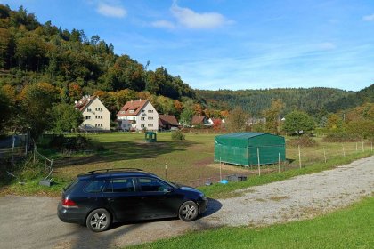 Wiese mit Ausblick in die Wälder
