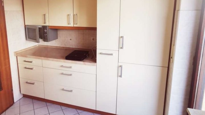 Helle ETW in zentraler, ruhiger Lage mit EBK und Garage