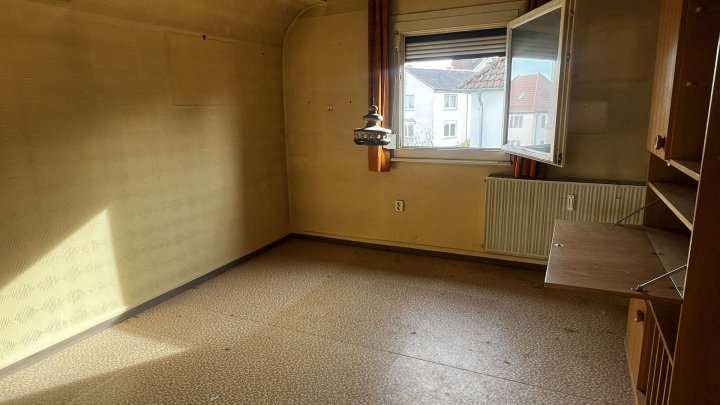 Großes Grundstück, Sanierungsobjekt mit Scheune und viel Potenzial in Büchenbronn