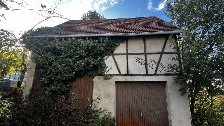 Großes Grundstück, Sanierungsobjekt mit Scheune und viel Potenzial in Büchenbronn
