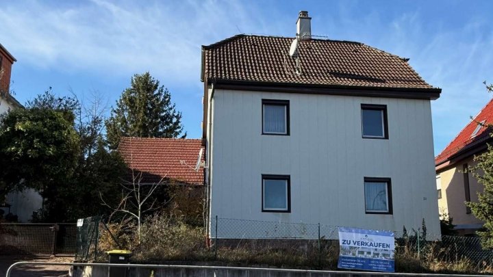 Großes Grundstück, Sanierungsobjekt mit Scheune und viel Potenzial in Büchenbronn