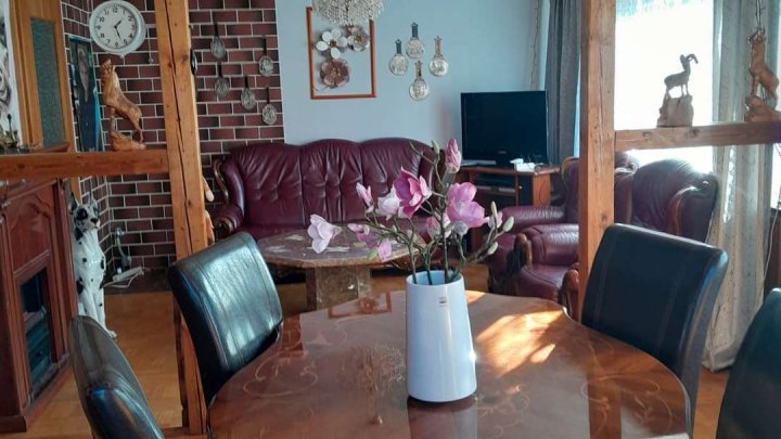 Gepflegtes 3-Familienhaus für mehrere Generationen