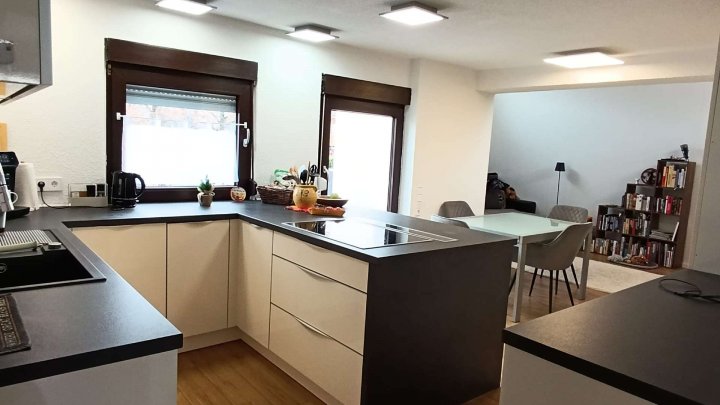 provisionsfrei ** sofort bezugsfertig ** komplett renoviertes Haus für die Familie