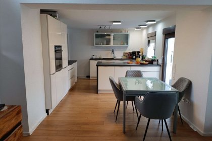 Blick Esszimmer - Küche