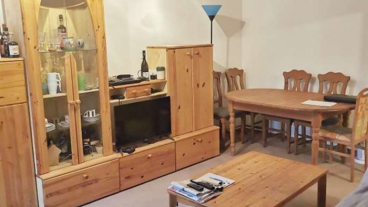 Zentrumsnahe 2-Zi.-ETW mit EBK, Balkon und Carport