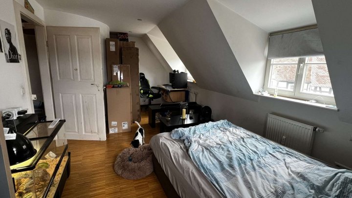 2-Zimmer DG-Whg in Stein zu verkaufen!