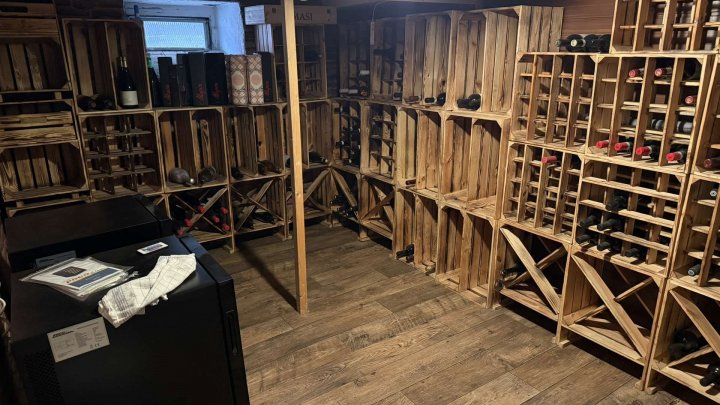 5 Wohnungen umsetzbar, Gewerbe & Hinterhaus! Alles unter 2 Dächern!