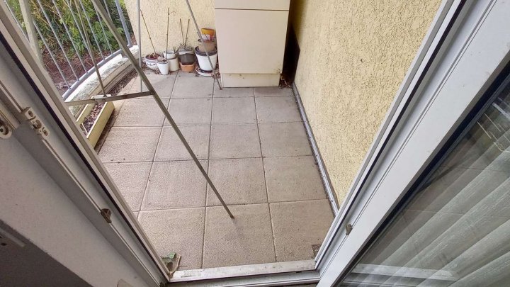 Barrierefreie 2 Zi-ETW mit XXL-Auto-Stellplatz