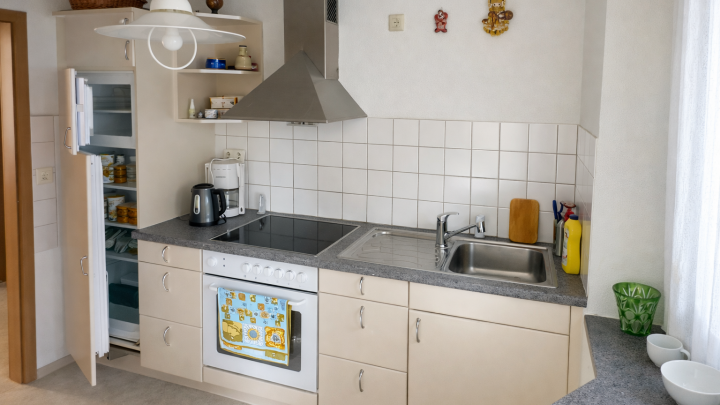 Barrierefreie 2 Zi-ETW mit XXL-Auto-Stellplatz