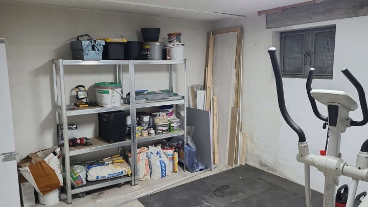 *** Einfamilienhaus mit Restarbeiten ***