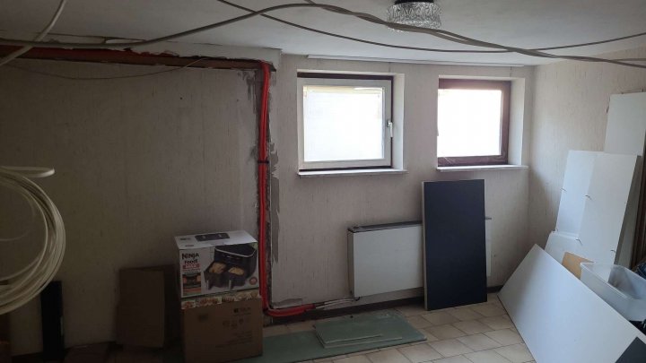 *** Einfamilienhaus mit Restarbeiten ***