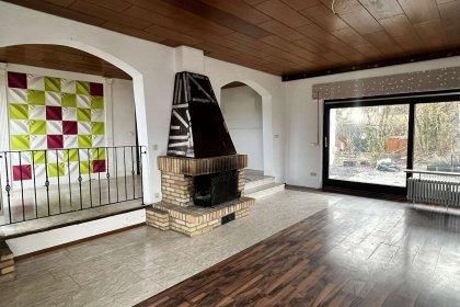 Wohnzimmer und Esszimmer