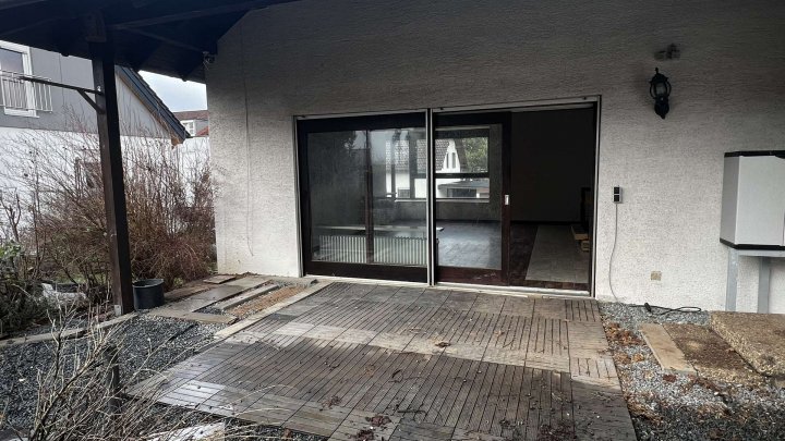 Rohdiamant braucht Feinschliff! Schönes Haus - renovierungsbedürftig zu verkaufen.