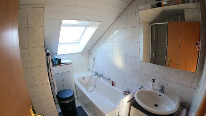 Lichtdurchflutete 71 m² im Dachgeschoss – Ihr neues Zuhause mit Charakter