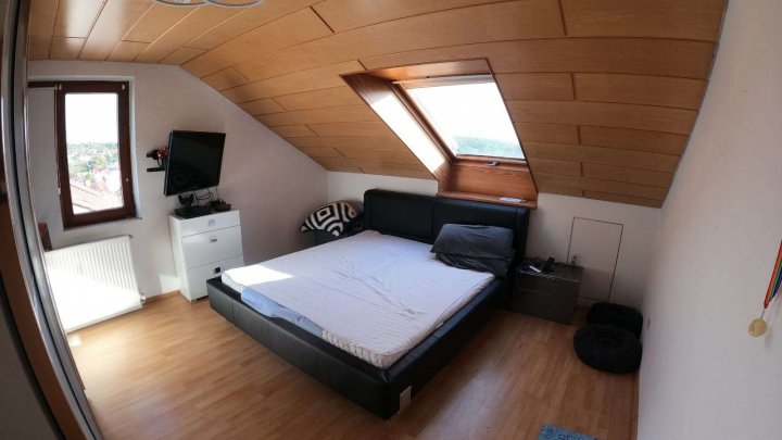 Lichtdurchflutete 71 m² im Dachgeschoss – Ihr neues Zuhause mit Charakter