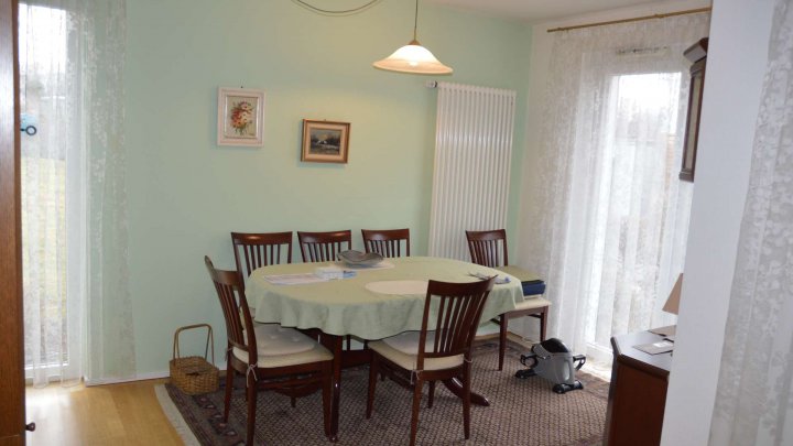 Betreutes Wohnen: Seniorengerecht auf 75 qm mit Terrasse und Carport