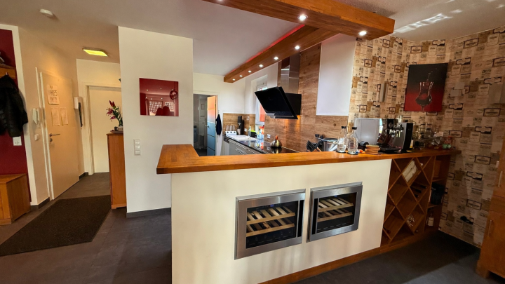 Moderne Maisonettewohnung mit Garten, großer Terrasse & Balkon