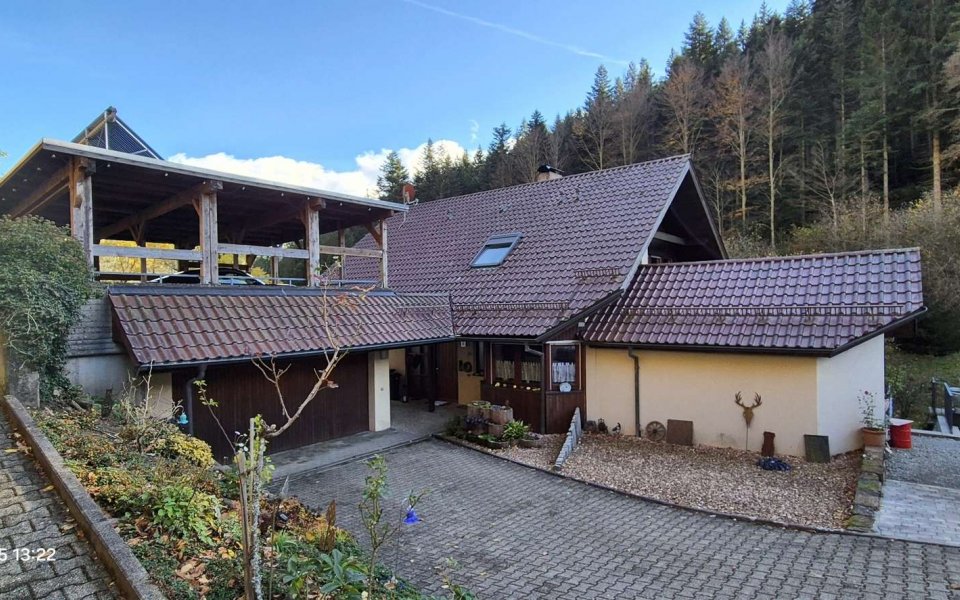 Außenansichten_Haus