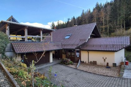 Außenansichten_Haus