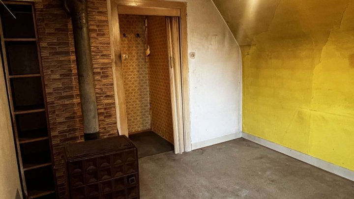 Sanierungsobjekt: Einfamilienhaus mit Garten in Niebelsbach