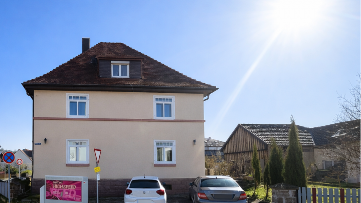 Traumhaft wohnen mit Garten, Scheune und zusätzlichem Mietpotenzial