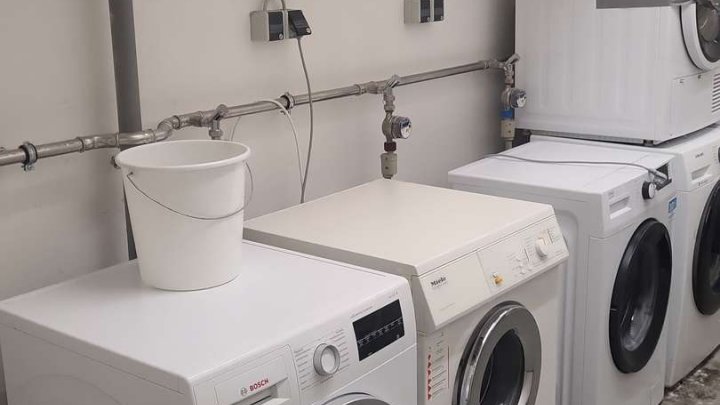 Gewerberäumlichkeiten mit ca. 180 m² incl. 5 Stellplätze