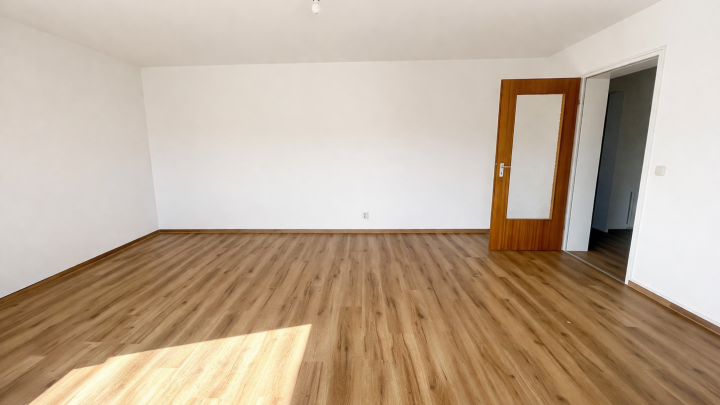 Erstbezug nach Sanierung: Helle 2-Zimmer-Wohnung mit Südbalkon, EBK & Tiefgarage in Top-Lage