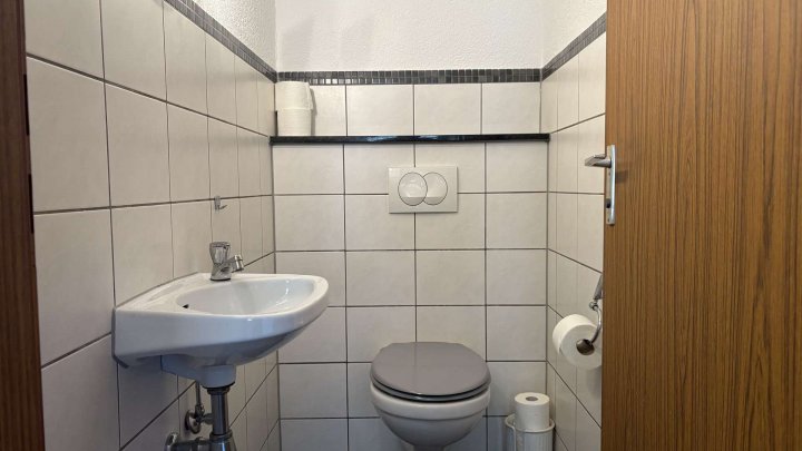 Ruhig gelegene 3,5 Zi-Whg mit Terrasse am Fuße der Achalm