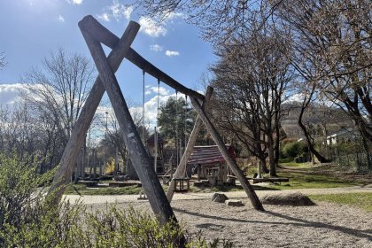Spielplatz um die Ecke