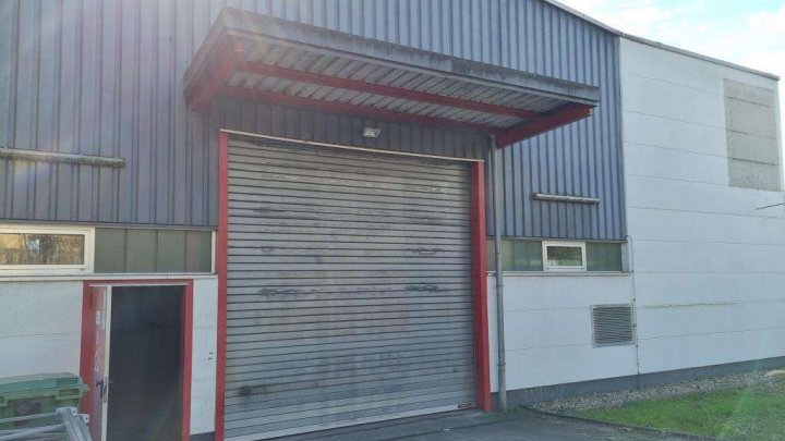 Lagerhalle in Mühlacker -Lomersheim zu vermieten!