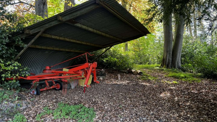 Historisches Juwel auf großem Grund in bester Lage