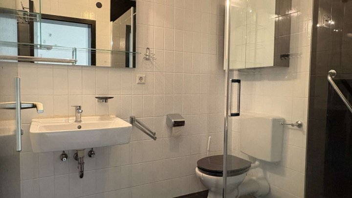 Gute Vermietbarkeit * Provisionsfrei * Aufteilbarkeit als WG * REH + ELW