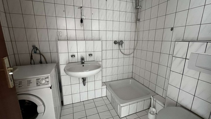 Anleger aufgepasst: 1-Zim.-Whg. in Ispringen zu verkaufen